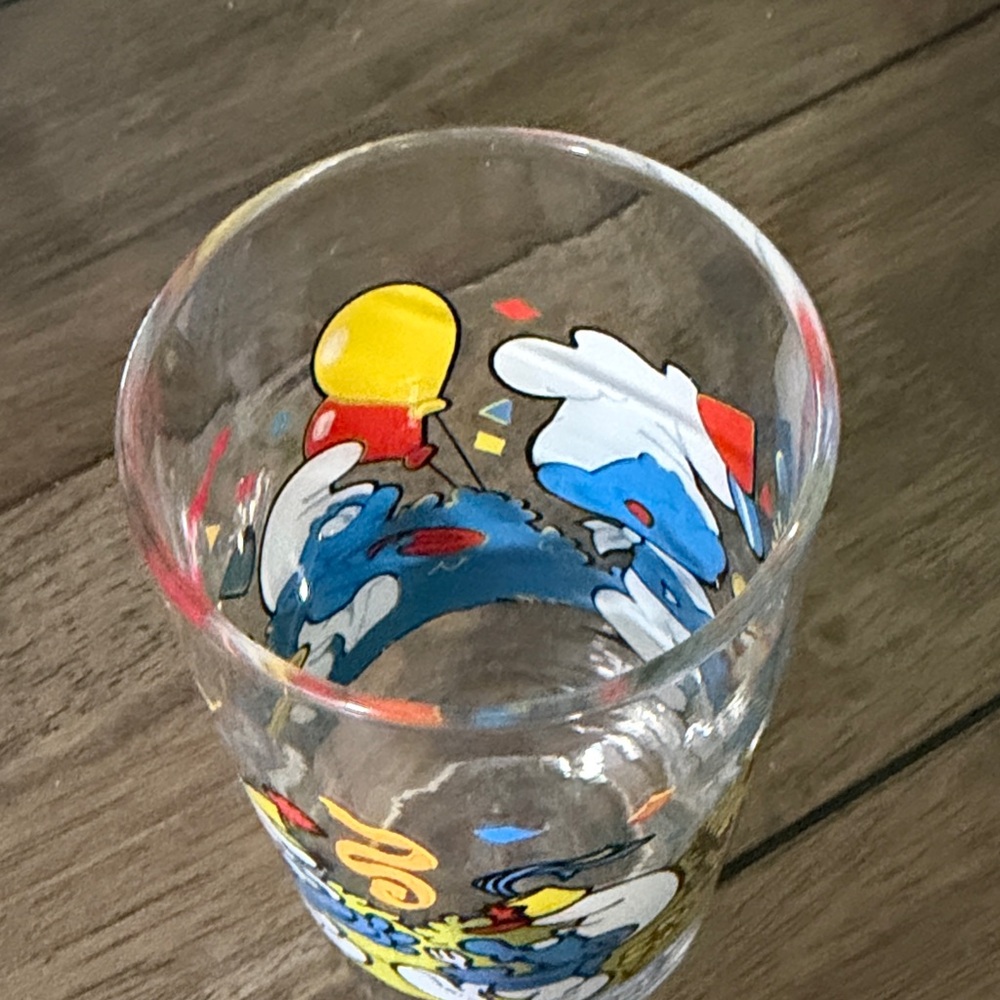 one Smurfs Glass with Baker Smurf Design - Picture 6 of 6